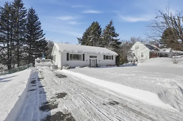 49 Lawrence St, Leominster, MA 01453