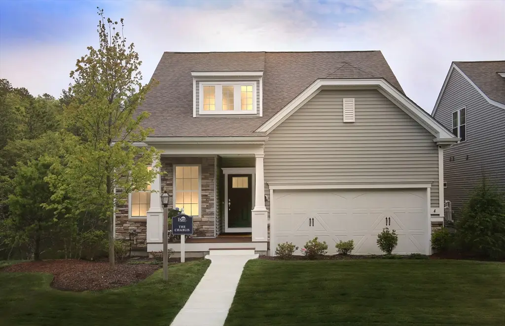 21 Sandtrap Circle #10, Walpole, MA 02081 - Image #1