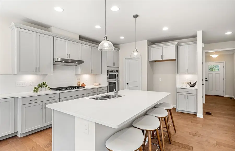 21 Sandtrap Circle #10, Walpole, MA 02081 - Image #2