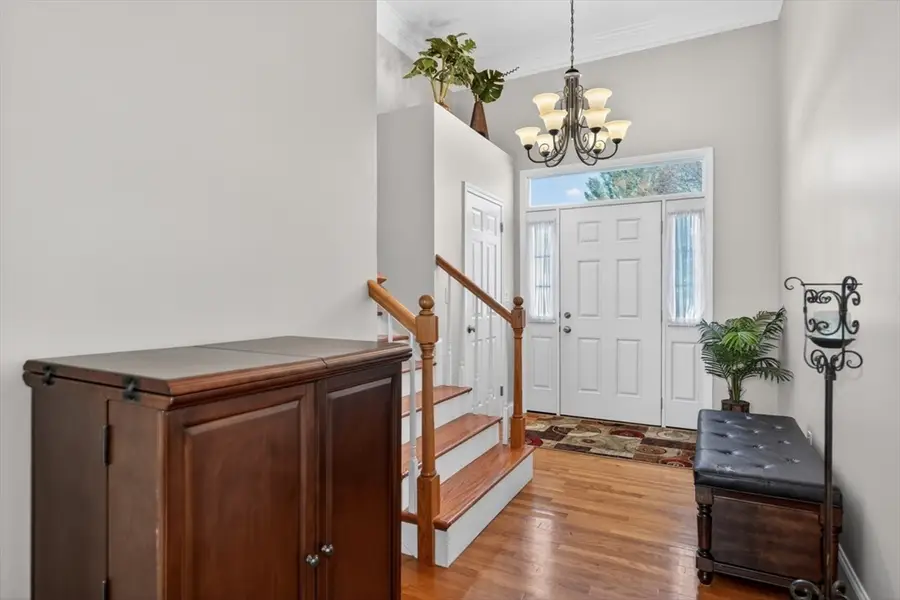 18 Jay Dr, Framingham, MA 01701 - #2