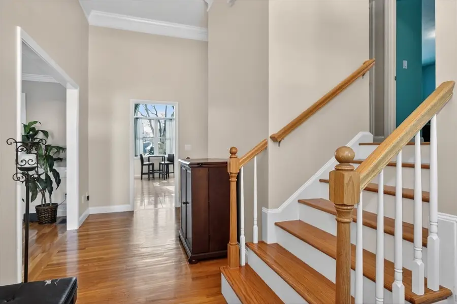 18 Jay Dr, Framingham, MA 01701 - #3