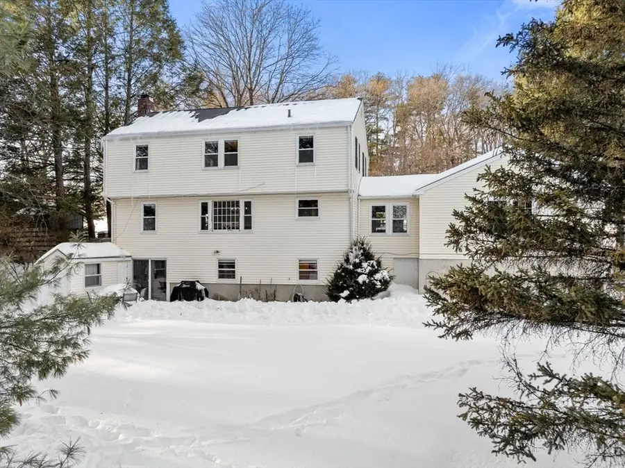 18 Seneca Dr, Hudson, MA 01749 - #3