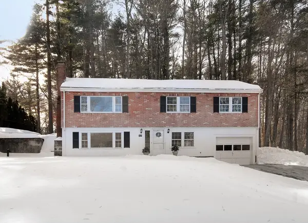 62 Edgewood Rd, Concord, MA 01742