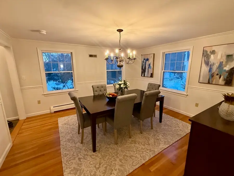 26 Varick Hill Rd, Newton, MA 02468 - Image #3