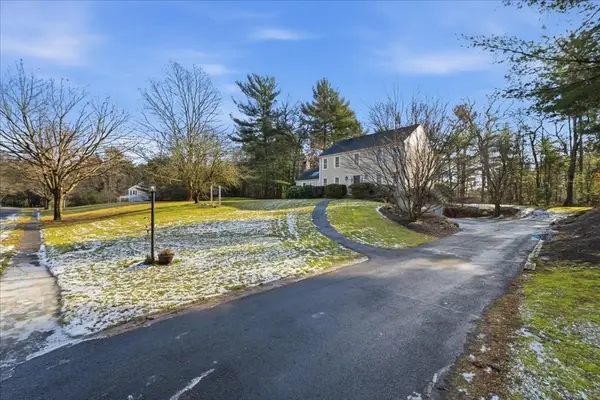 11 Opal Avenue, Middleboro, MA 02346