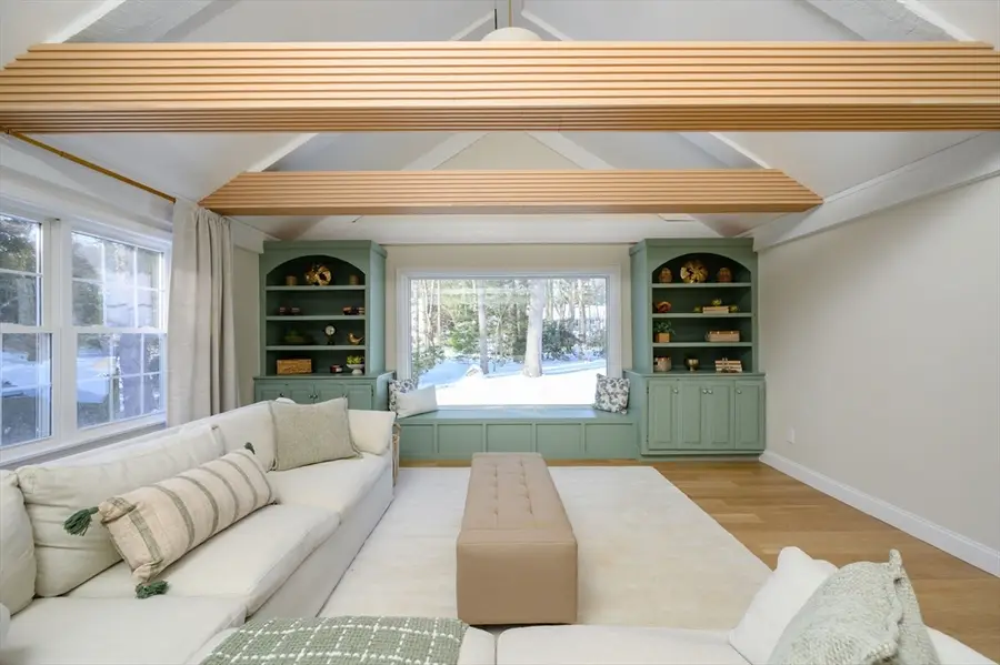 19 Accord Pond Dr, Hingham, MA 02043 - #2