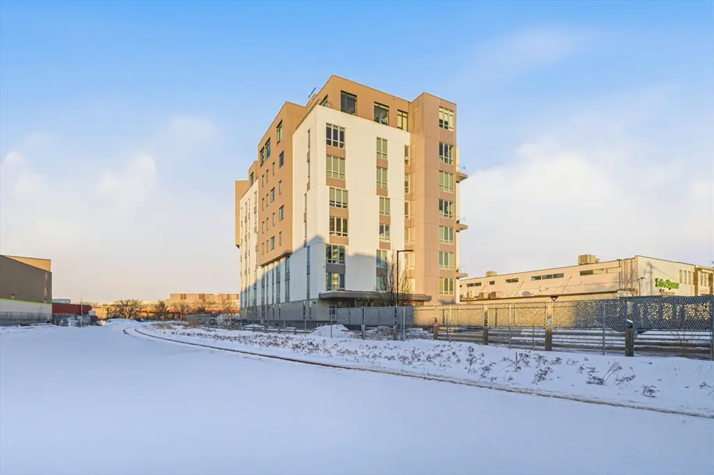 9 Medford #410, Somerville, MA 02143 - Image #1