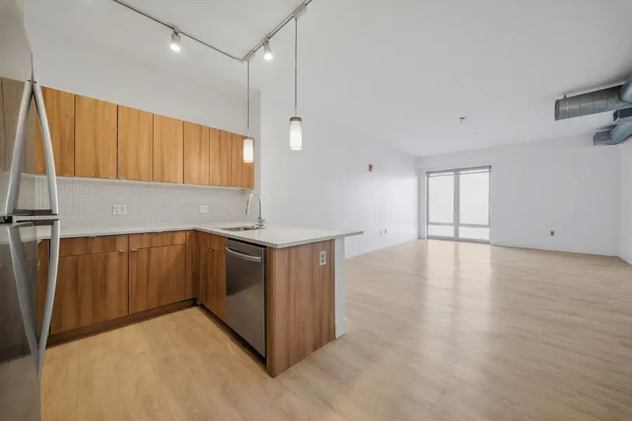 9 Medford #410, Somerville, MA 02143 - Image #2