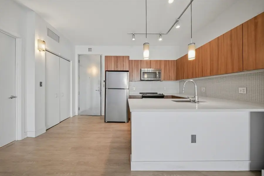 9 Medford #410, Somerville, MA 02143 - Image #3