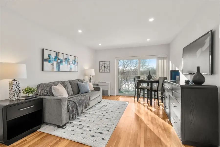 231 Coolidge Ave #405, Watertown, MA 02472 - #2