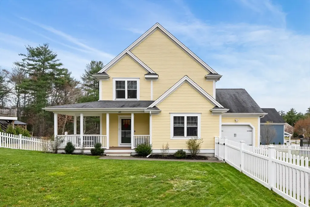 42 Christmas Tree Ln., Kingston, MA 02364 - Image #1