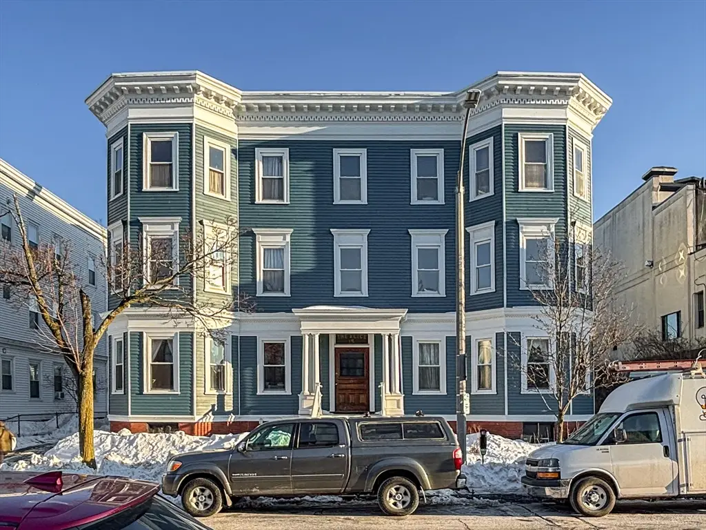 15 Medford St #4, Arlington, MA 02474 - #1