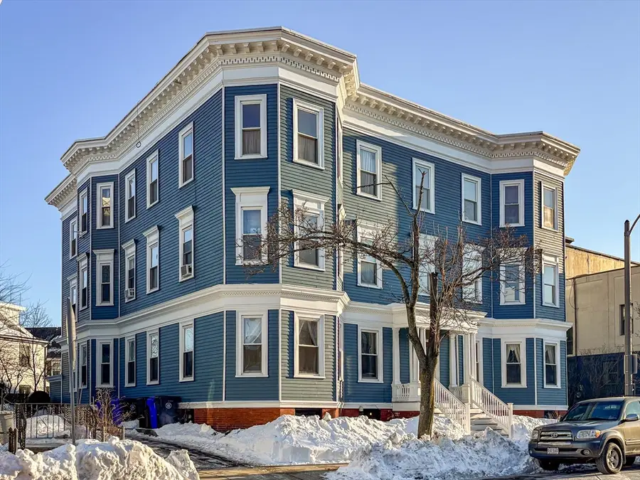 15 Medford St #4, Arlington, MA 02474 - #2