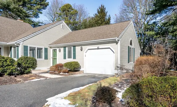 50 Pine Hill Blvd #46, Mashpee, MA 02649