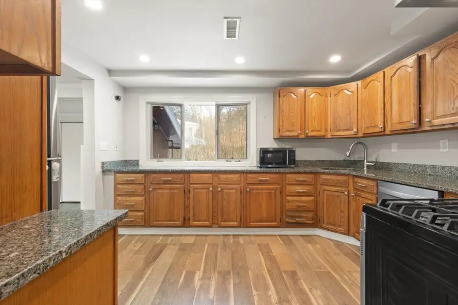 24 Algonquin Rd, Chelmsford, MA 01824 - Image #2