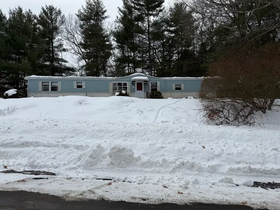 28 Haskell Cir, Lakeville, MA 02347 - Image #3