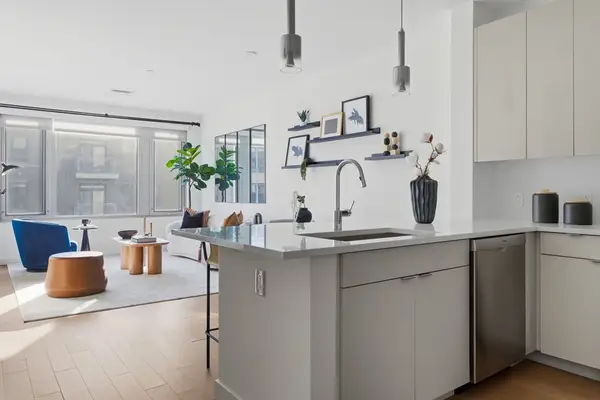 45 Lewis St #303, Boston, MA 02128