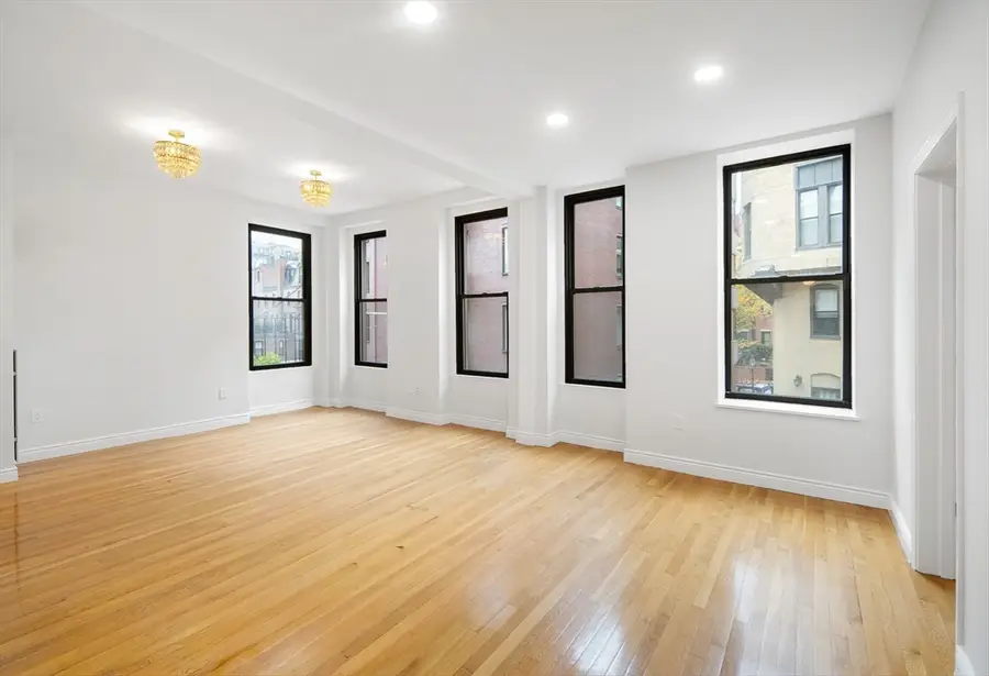 4 Charlesgate E #201, Boston, MA 02215 - Image #2