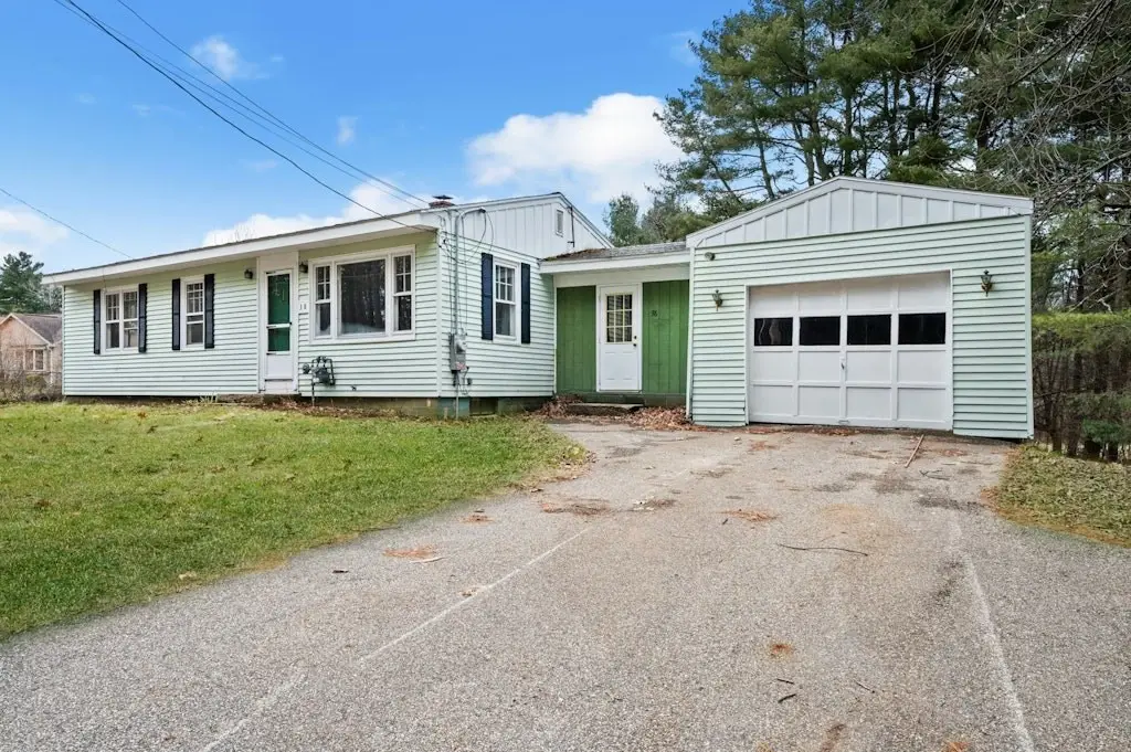 38 S Spencer Rd, Spencer, MA 01562 - #1