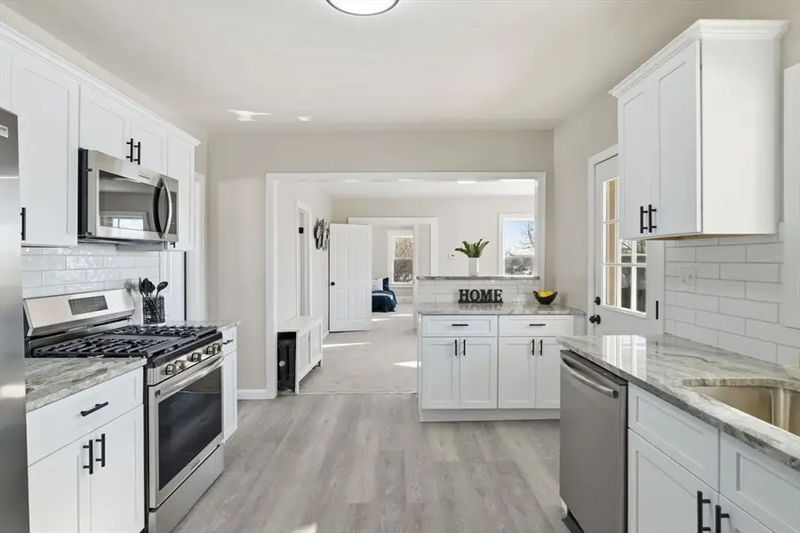 20-22 Gay Terrace, West Springfield, MA 01089 - Image #3