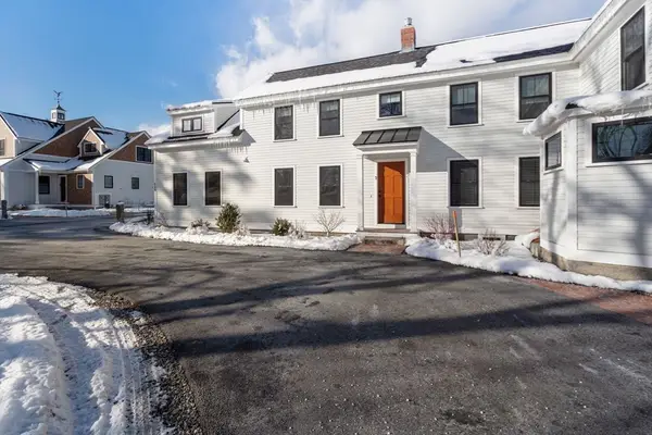 128 Main St #1, Westford, MA 01886