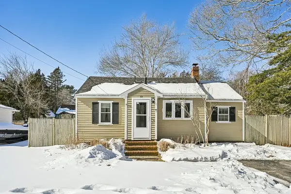 12 Curtis Ave, Kingston, MA 02364