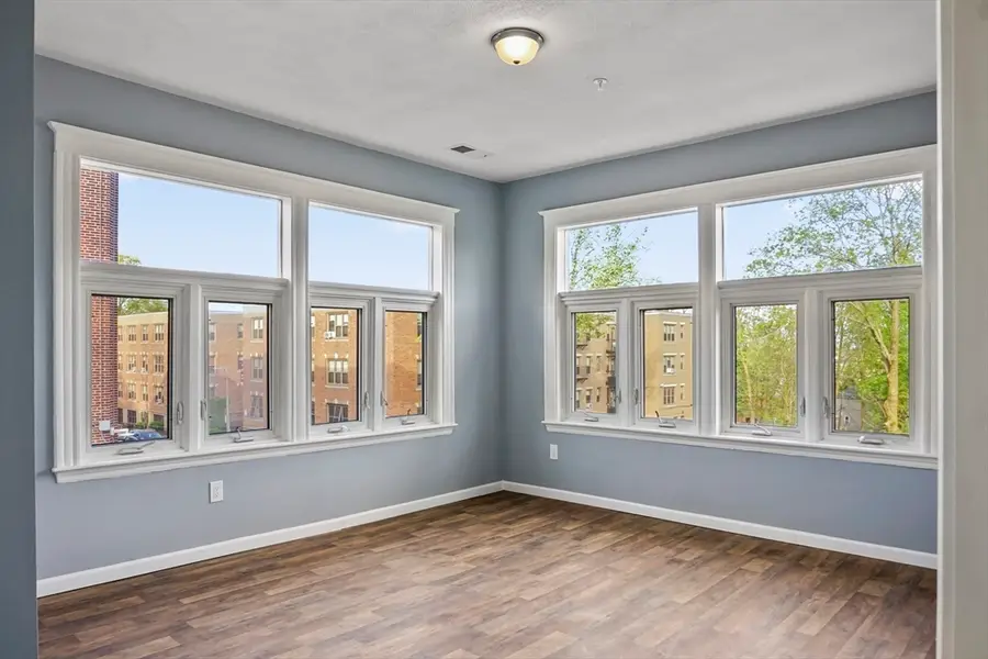 87 Maple St, Boston, MA 02121 - Image #2