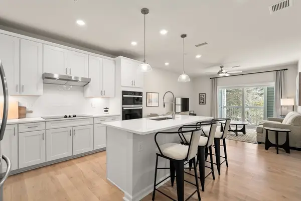 280 Martins Landing #312, North Reading, MA 01864