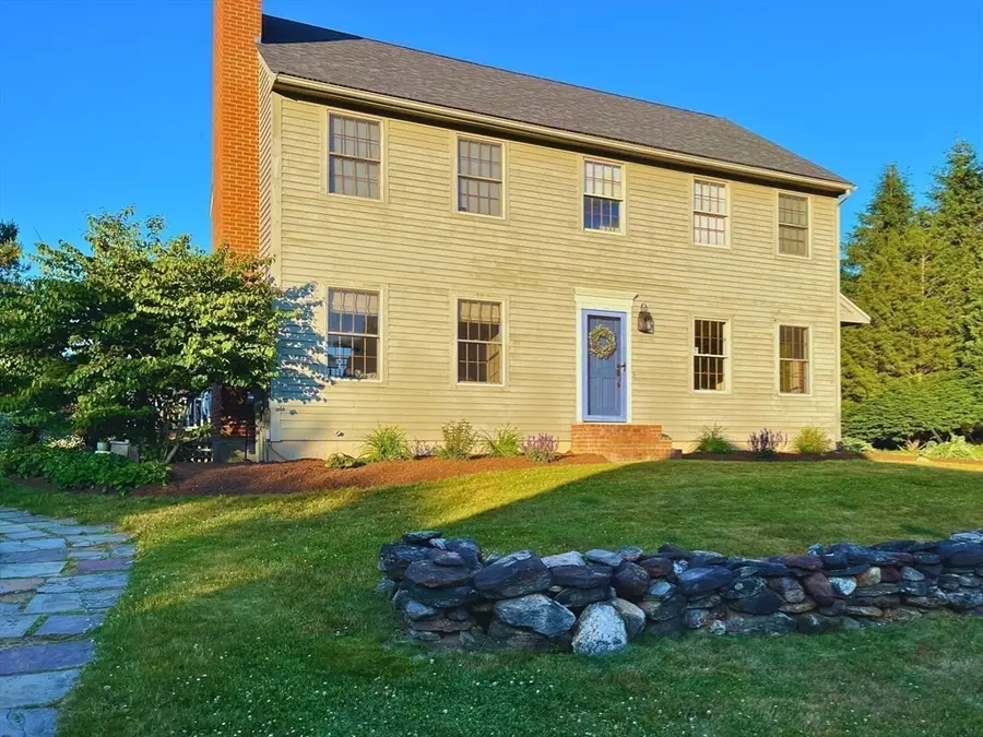 41 Hill St, Paxton, MA 01612 - #3