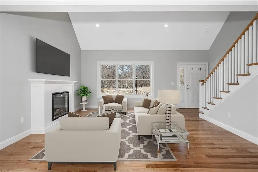 19 Louis Farm Road #19, Dracut, MA 01826 - #2