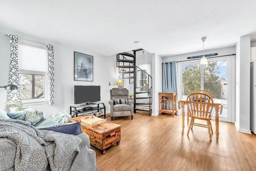 111 School St #5, West Dennis, MA 02670 - #3