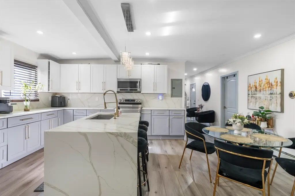 159-161 Howe St, Methuen, MA 01844 - #1