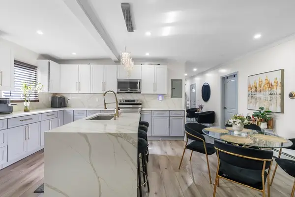 159-161 Howe St, Methuen, MA 01844