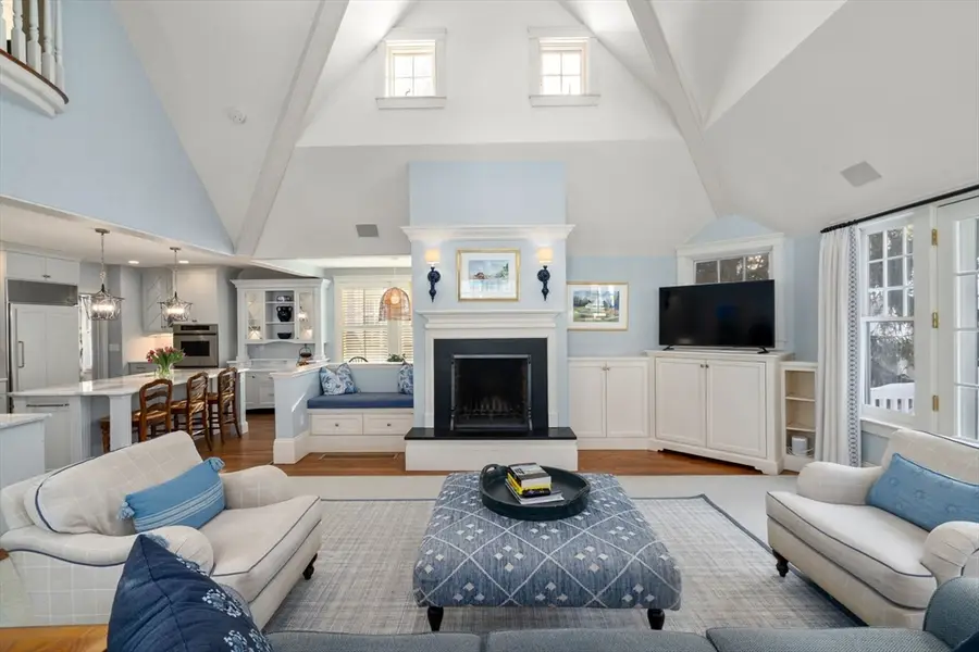 29 Abbott Road, Wellesley, MA 02481 - Image #3