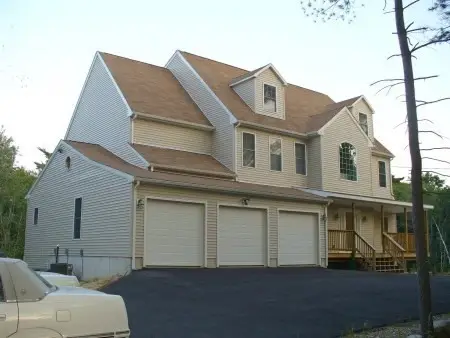 53 Precinct St, Middleboro, MA 02346