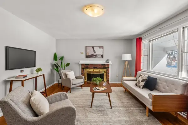 28 Patriot St, North Andover, MA 01845