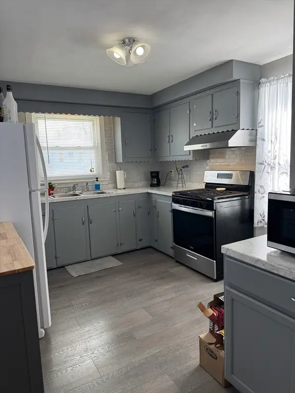 57 Larouche St, Fall River, MA 02724 - #2