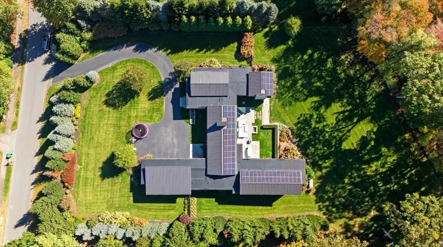 63 Sylvan Ln, Weston, MA 02493 - #3