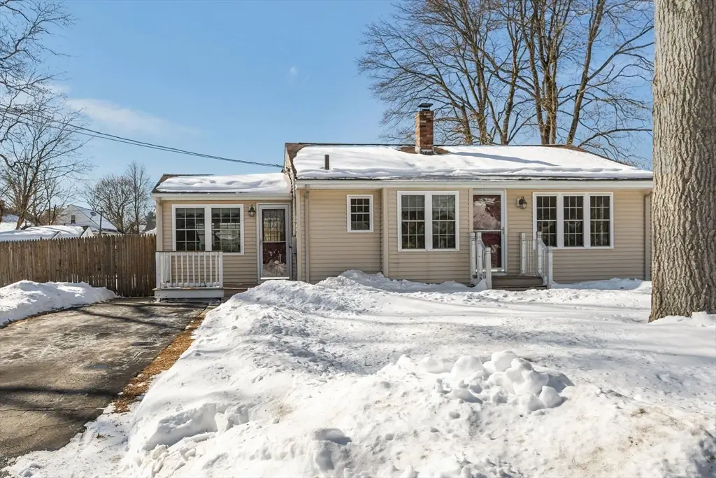 17 Crawford Ave, Attleboro, MA 02703 - #1