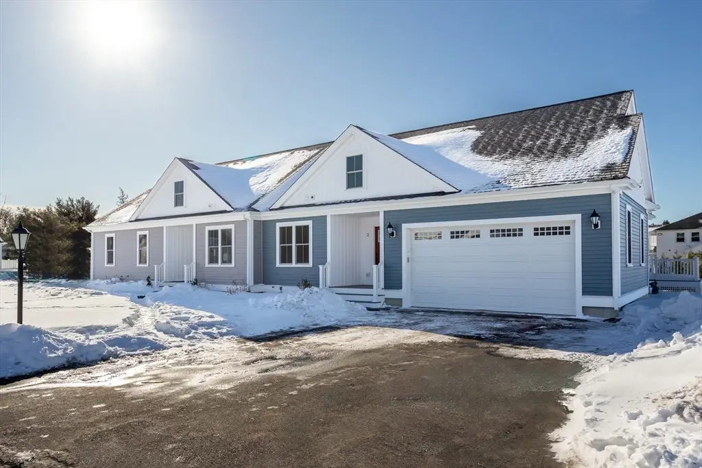 4 Hayley Cir, Rochester, MA 02770 - #1