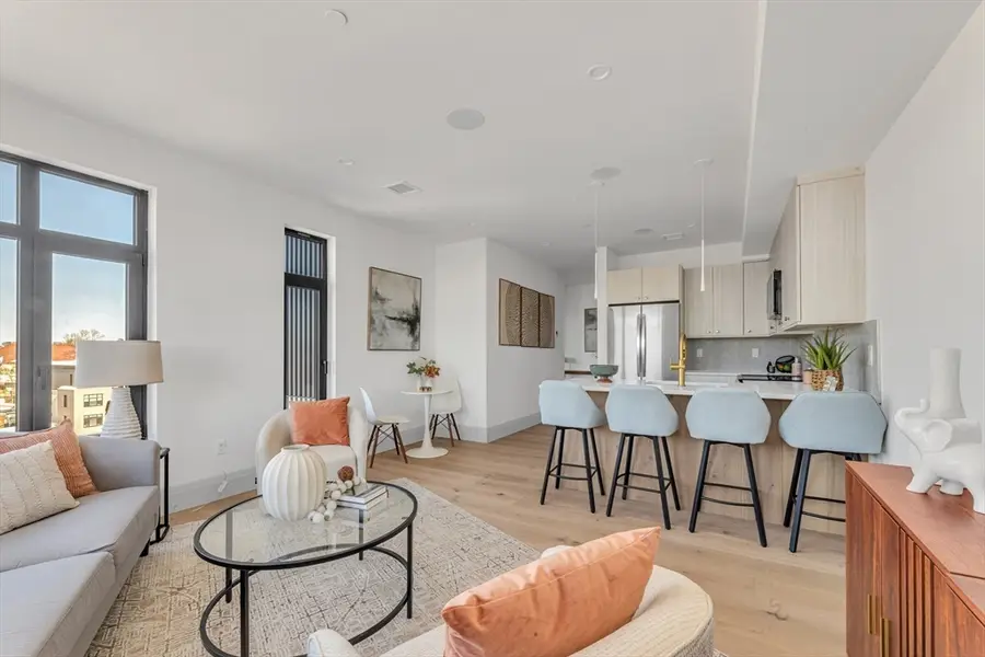 34 Oak Street #302, Boston, MA 02136 - Image #3