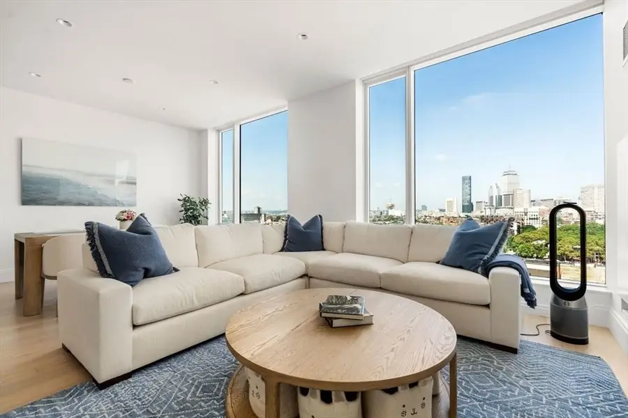 380 Harrison Avenue #14G, Boston, MA 02118 - Image #2