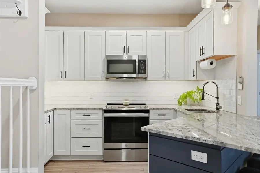 55 Bradford Commons Ln #55, Braintree, MA 02184 - Image #2