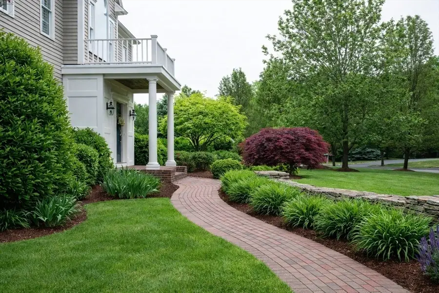 47 Stone Meadow Ln, Hanover, MA 02339 - #3