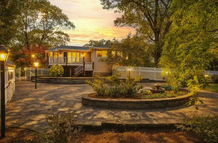 8 Phinney Rd, Lexington, MA 02421 - #2