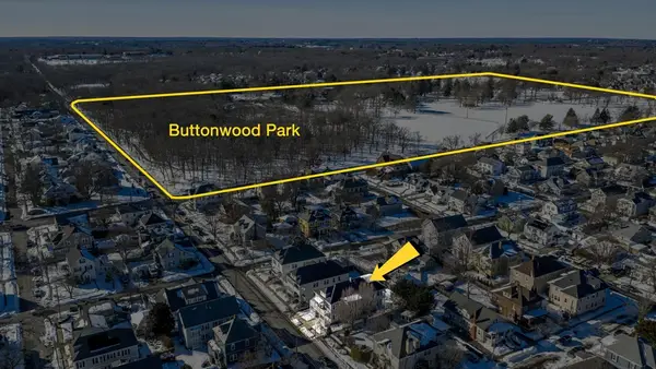 311-313 Hawthorn St, New Bedford, MA 02740