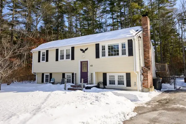 43 South Meadow Rd, Carver, MA 02330