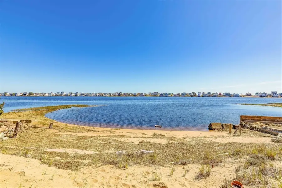 4 Anchor Ave, Newbury, MA 01951 - #2