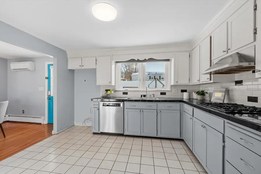 59 Nancy Ave, Peabody, MA 01960 - #3