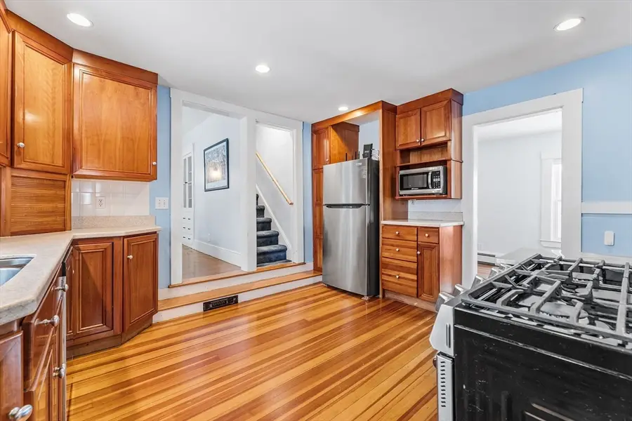 98 Cedar St #2, Dedham, MA 02026 - #3